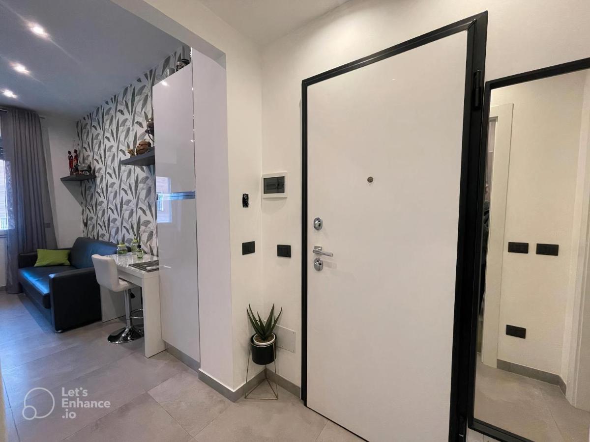 R39 Modern Apartment With Private Parking Милано Екстериор снимка