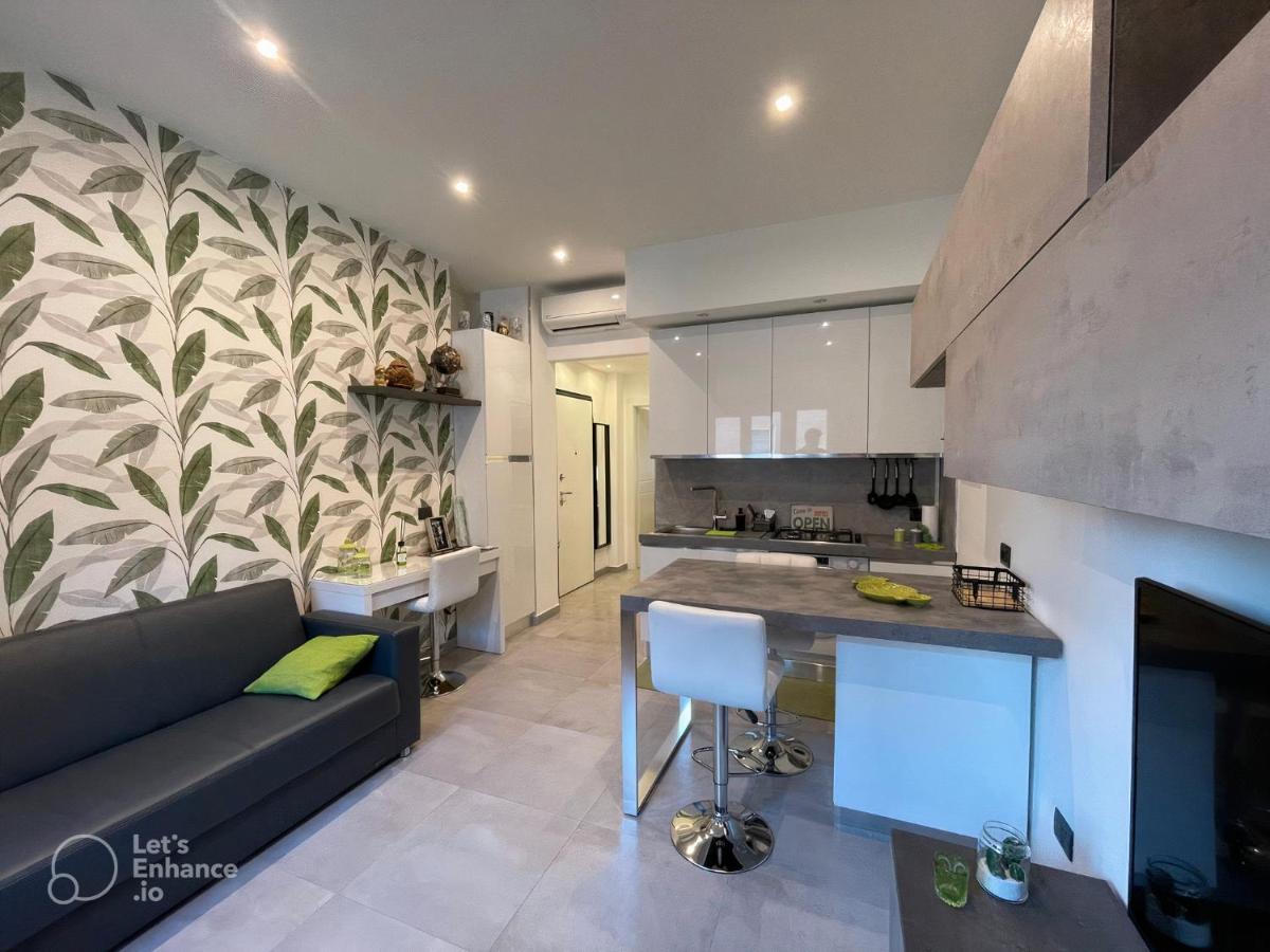 R39 Modern Apartment With Private Parking Милано Екстериор снимка
